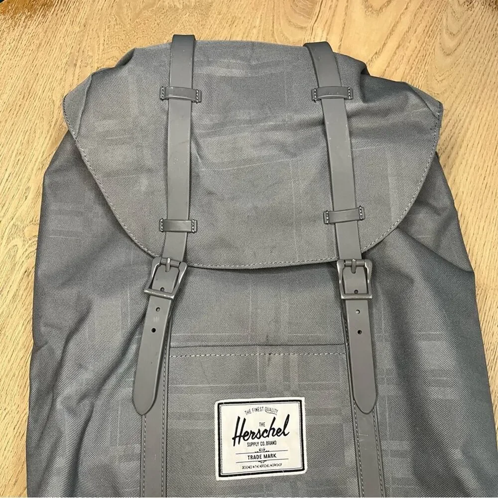 Herschel Supply Co. Retreat Backpack Standard Gray Charcoal Large Laptop Bag